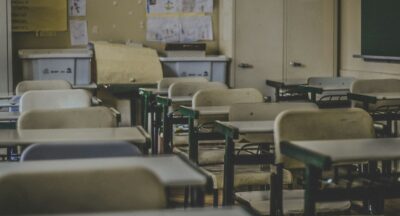 Fobia przed szkołą – Jak pomóc dziecku przezwyciężyć lęk i cieszyć się nauką