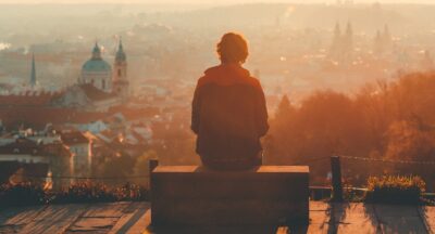 Dlaczego boimy się odrzucenia? Psychologiczne przyczyny i skutki