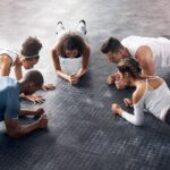 Odrzuć stagnację: urozmaicenie treningu kluczem do utrzymania motywacji przez całą zimę