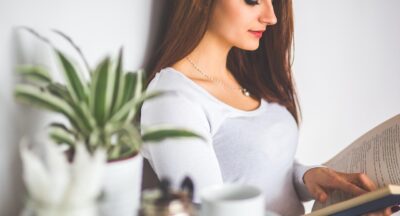 Techniki relaksacyjne – najskuteczniejsze metody wyciszania ciała i umysłu, które obniżają stres, regulują emocje i przywracają wewnętrzną równowagę