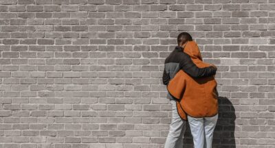 Jak wybaczyć sobie błędy przeszłości – droga do wewnętrznego spokoju i uzdrowienia