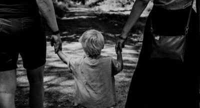 Pozytywna dyscyplina – jak wychowywać z szacunkiem, empatią i jasnymi zasadami