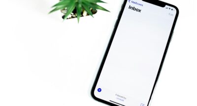 Inbox zero – jak osiągnąć stan całkowitej klarowności w skrzynce odbiorczej i odzyskać kontrolę nad czasem, głową oraz codzienną energią