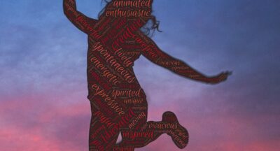 Bycie autentycznym – jak odzyskać siebie w świecie pełnym masek, oczekiwań i społecznych scenariuszy