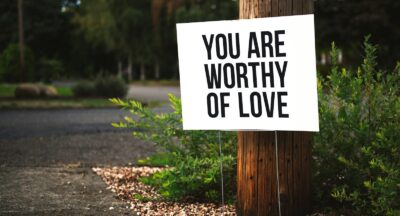 Poczucie własnej wartości – czym jest?