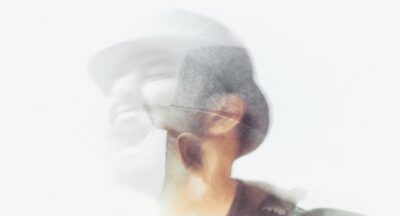 Dlaczego negatywne myśli przejmują kontrolę nad umysłem