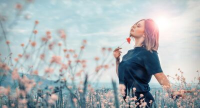 Afirmacje dla kobiet, które pomagają budować spokój, harmonię i głęboką samoakceptację