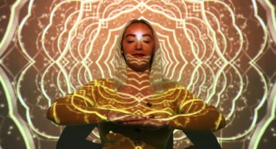 Czy manifestacja działa – jak naprawdę funkcjonuje proces przyciągania i dlaczego jedni widzą efekty, a inni nie