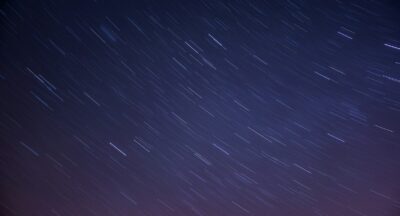 Dziennik manifestacji – jak codzienne zapisy przekształcają podświadomość, wzmacniają intencje i magnetycznie przyciągają spełnienie pragnień