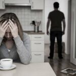 Jak objawia się przemoc psychiczna w małżeństwie?