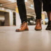 Buty barefoot: chwilowa moda czy nowy sposób myślenia o codziennym obuwiu?